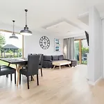 Lux House Posejdon With Parking By Renters Prestige Kołczewo
