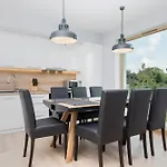 Lux House Posejdon With Parking By Renters Prestige