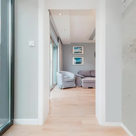 Lux House Posejdon With Parking By Renters Prestige