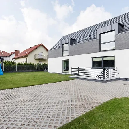 Сasa de vacaciones Lux House Posejdon With Parking By Renters Prestige Kołczewo