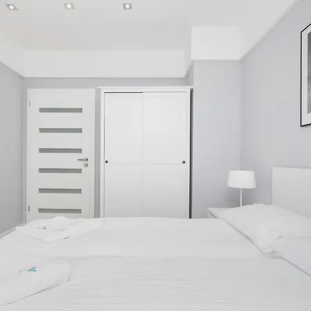 Lux House Posejdon With Parking By Renters Prestige بيت للعطل كوتيفو