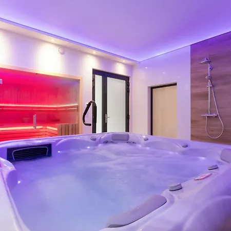 Lux House Posejdon With Parking By Renters Prestige بيت للعطل *