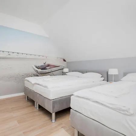 Lux House Posejdon With Parking By Renters Prestige Kołczewo
