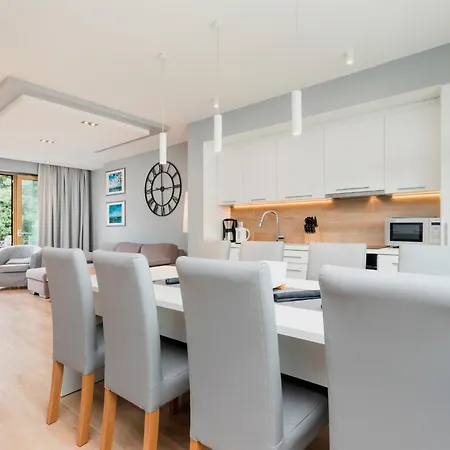 Сasa de vacaciones Lux House Posejdon With Parking By Renters Prestige