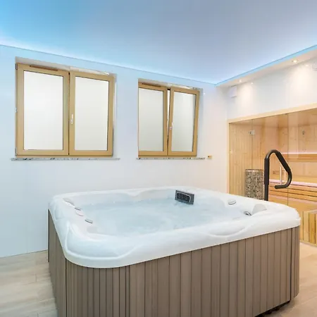 Lux House Posejdon With Parking By Renters Prestige